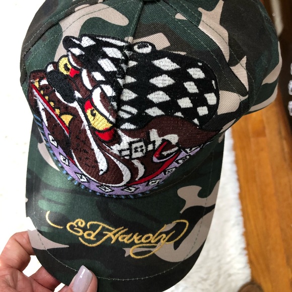 Ed Hardy authentic vintage camouflage bulldog hat. Worn 1x Swagger throwback! - Picture 6 of 11